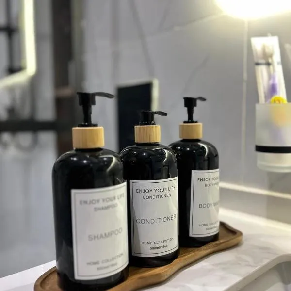 غرف فندقية بمدخل خاص - عمارة سكنية, hotel in Ḩayy al Ḩamdānīyah