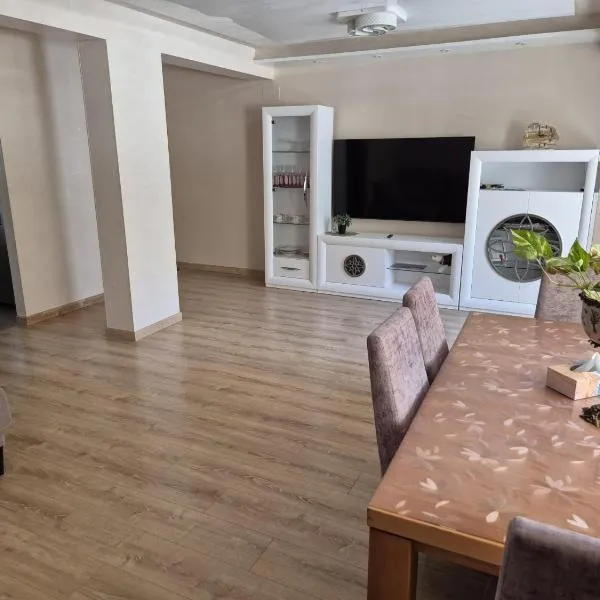 Apartamento Family time, hotel in Valencia