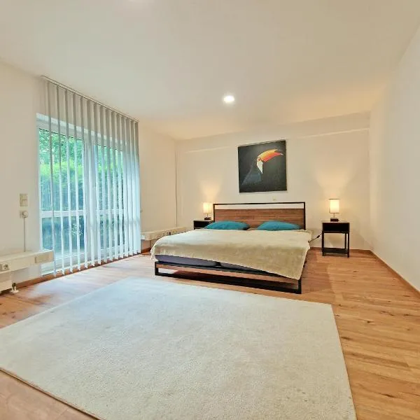 HappySide Karli Loft 1- Parkplatz - WLAN - SmartTV, hotel en Leipzig