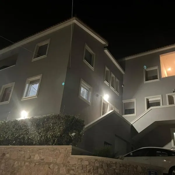 Gea luxury apartment Myrina 2, hotel in Mirina