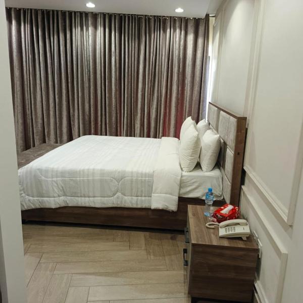 LDS Mall Luxurious Penthouse - Jhang, Jhang Sadr