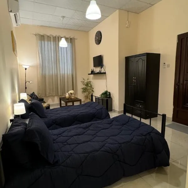 شقة النور, hotel en Sinādil