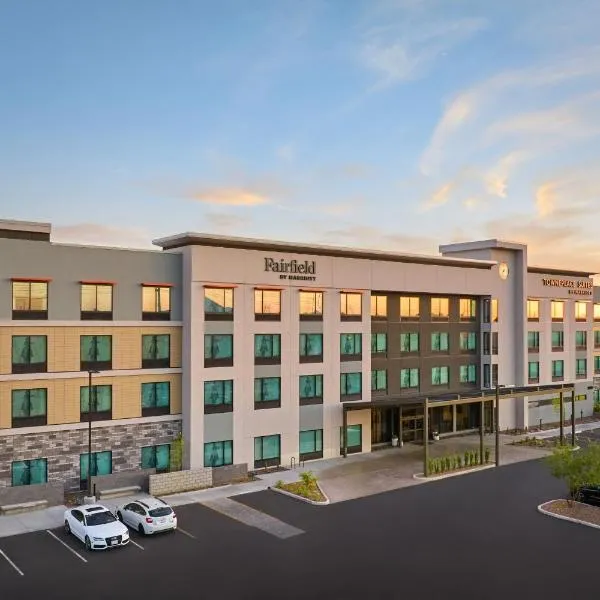 Fairfield Inn & Suites by Marriott Tempe，位于坦培的酒店