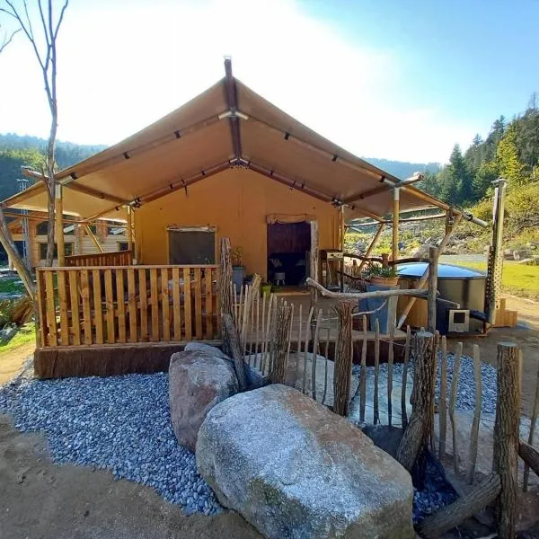 LA TENTE DU RANDONNEUR、Rimbach-près-Masevauxのホテル