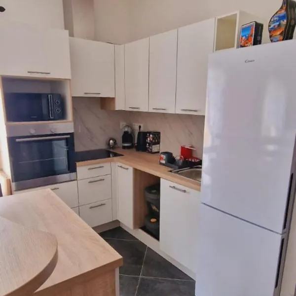 Maison Vacance Proche De Calvi, hotel in Calenzana