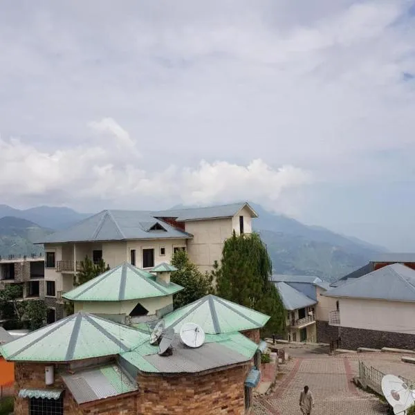 Lovely 1 bedroom condo with majestic views, hotell sihtkohas Bhurban