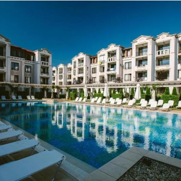 Студио в Затворен Комплекс Blue, hôtel à Sozopol