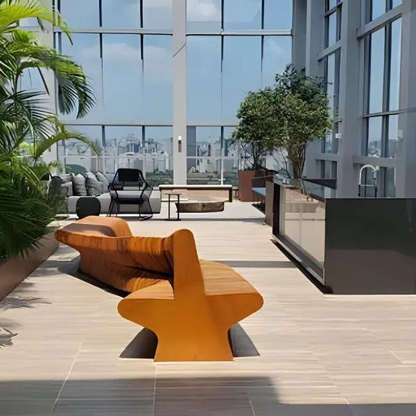 Maravilhoso Apto, prédio premiado, 40 metros 2 , uma suíte wide hilton garden, melhor localização de são paulo, metrô fradique coutinho, garagem inclusa, hotel in São Paulo