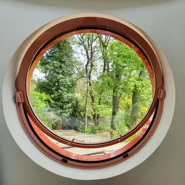 COUETTE et CAFÉ L'AGENCE, hôtel à Boutigny-sur-Essonnes