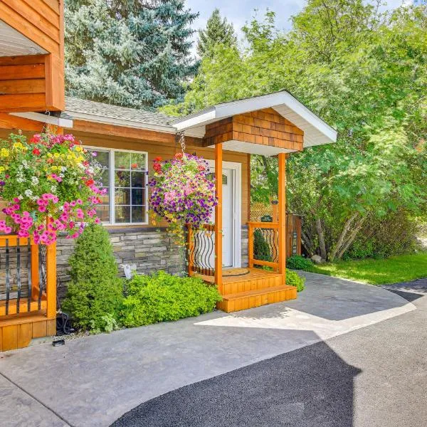 Homey Pet-Friendly Libby Cottage w/ Yard by Creek!, hotel em White Haven