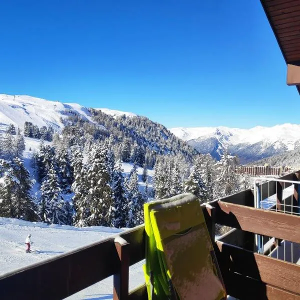 Appartement 4-6p Belle Plagne, skis aux pieds, vue montagne, ensoleillé, hotel v destinaci La Plagne Tarentaise