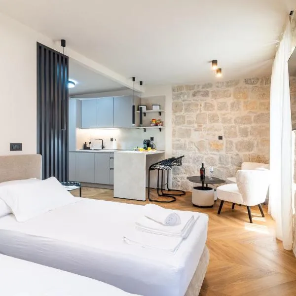 Apartment Centre In Stone House, hotel em Split