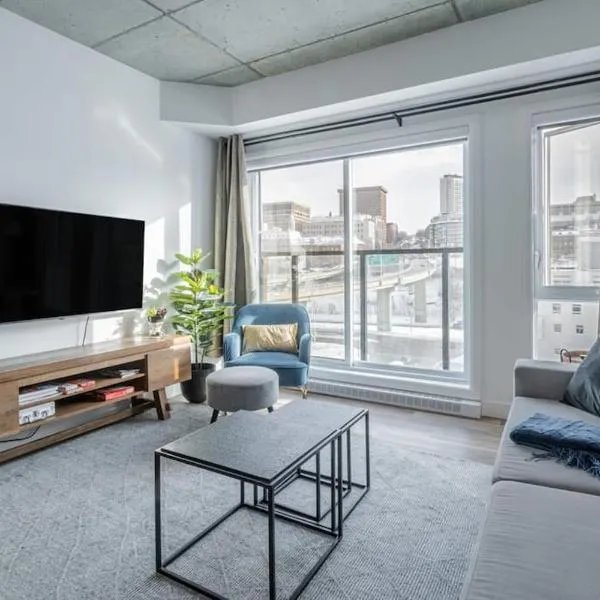 1CH - Rooftop pool - Kitchen - Smart TV - Gym - 750m QC, hotel v destinaci Quebec