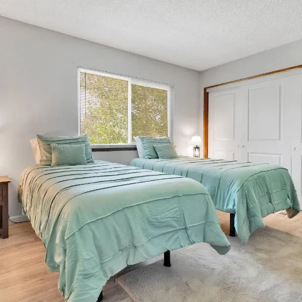 Oasis Condo on the Fairway, hotel in Victorville