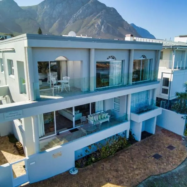 Hermanus Beachfront Lodge - Solar Power, hotel in Hermanus