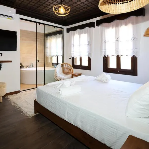 Ador Boutique Hotel, hotel di Berat