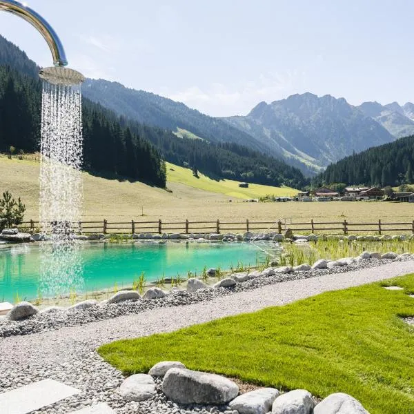 Traumhotel Alpina Superior -- Luxusurlaub auf der Alm, hotel in Gerlos