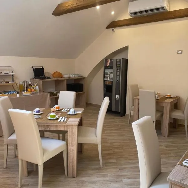 Attic room, Hotel in Neapel