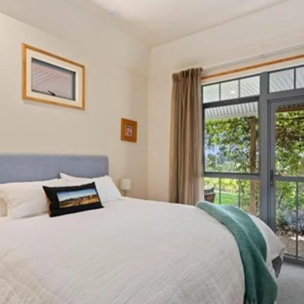 Hawkdun Rise Vineyard & Accommodation, hotel di Alexandra