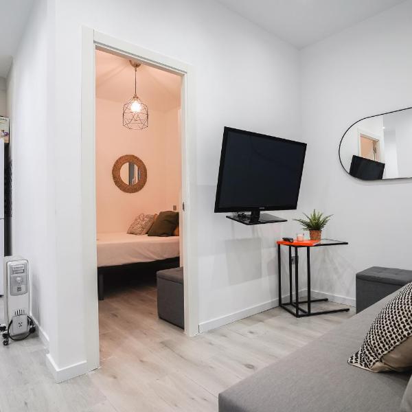 Cozy apartment-1Bedroom 1Bath-Chamberí, Madryt