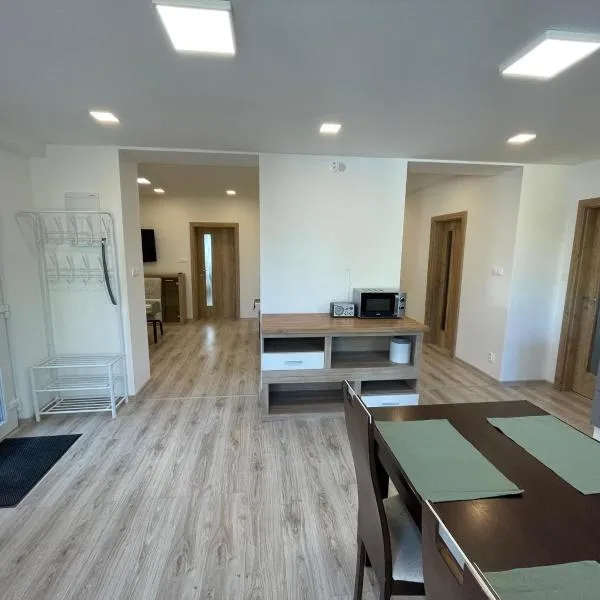 Dom Karolína, khách sạn ở Tureň