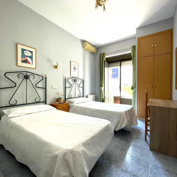 Hostal Fernández Atocha, hotel v destinaci Madrid