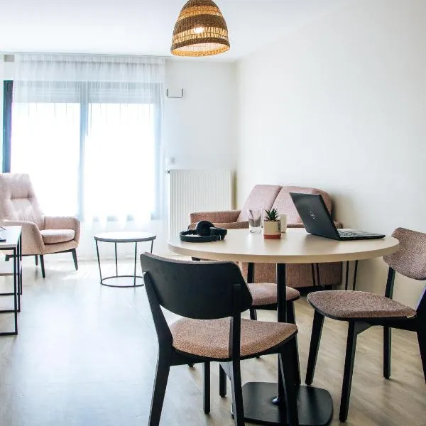 Twenty Business Flats Lille - Bayard, hotel in Lille