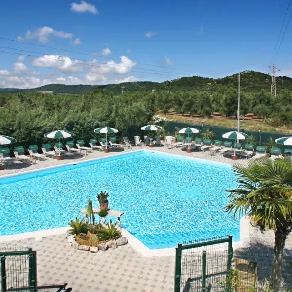 Villaggio Club Degli Ulivi, hotel in Vieste