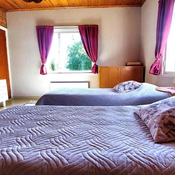 Villa Mummola Kahden makuuhuoneen huoneisto lähellä jokea, ξενοδοχείο σε Simpele