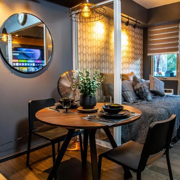 Azure Urban Resort Staycation by Solace Peak 3 1Bedroom with PS4, hotel in Manila
