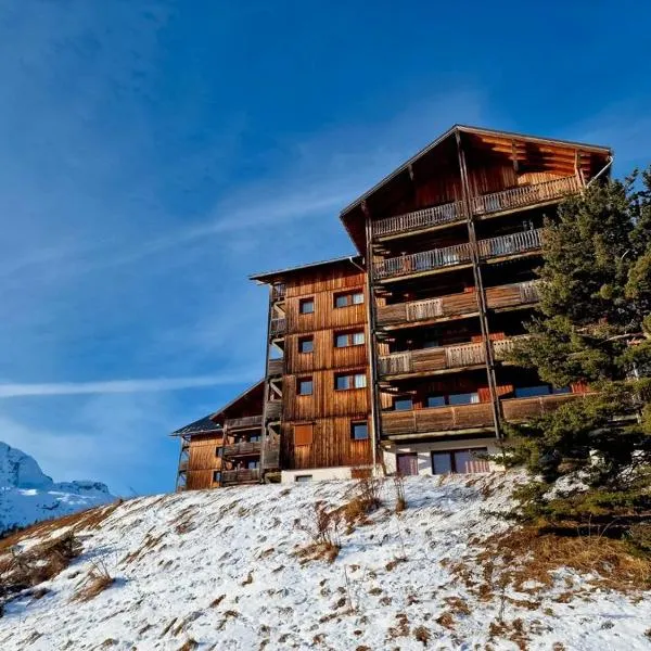 Location T2 30m2 superdévoluy, hotel in Le Dévoluy