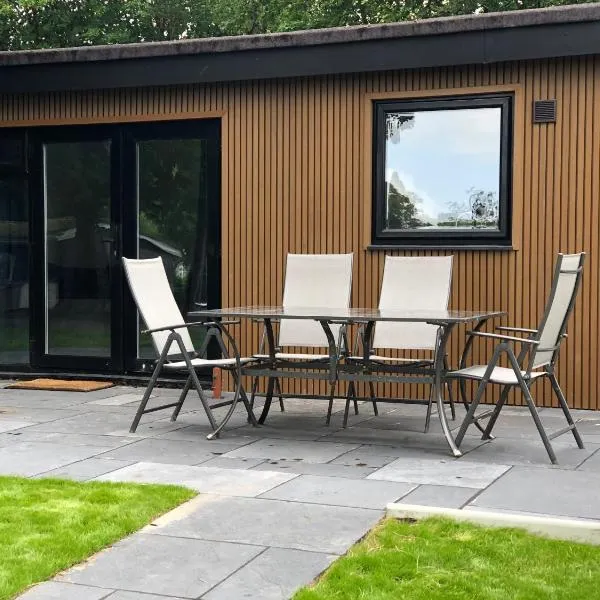 Eryri Lodge, Hotel in Caeathro