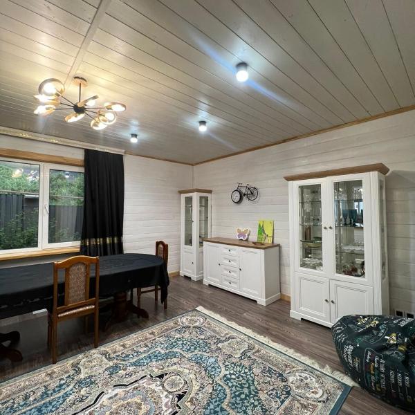 House in the mountains, Besqaynar