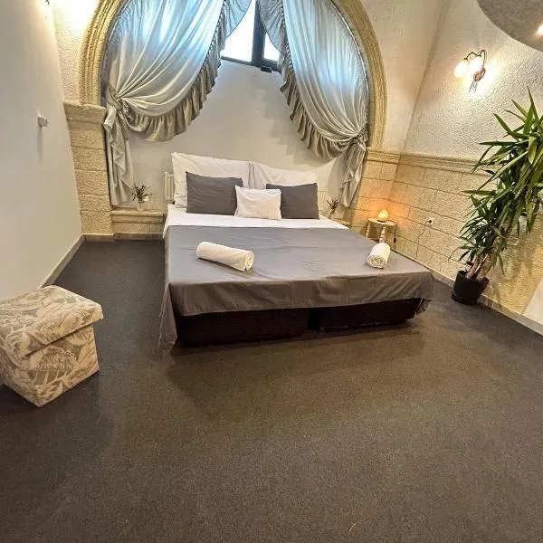 London Hostel, hotel v destinaci Dabas