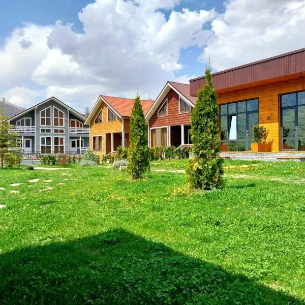 COTTAGE CHALET and TOURS, hotel a Dilijan