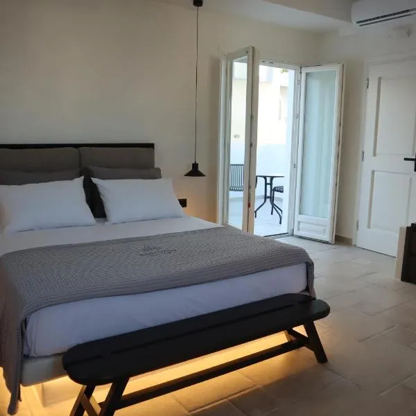 Santozen Suites, hotel in Fira