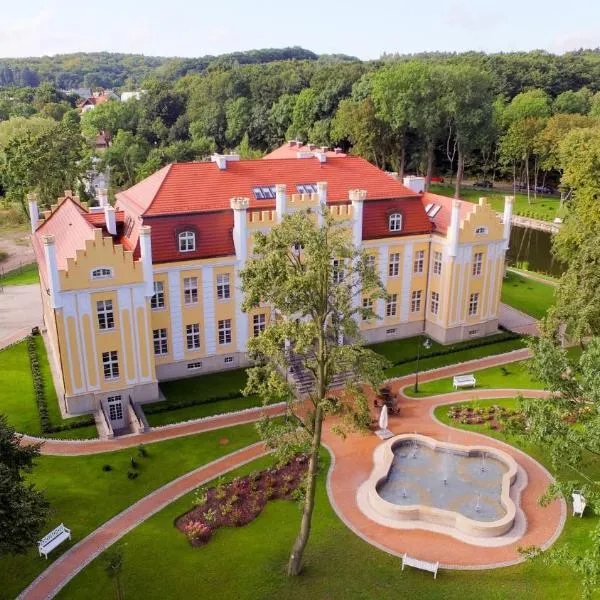Relais & Châteaux Hotel Quadrille - Adults Only, hotel i Gdynia