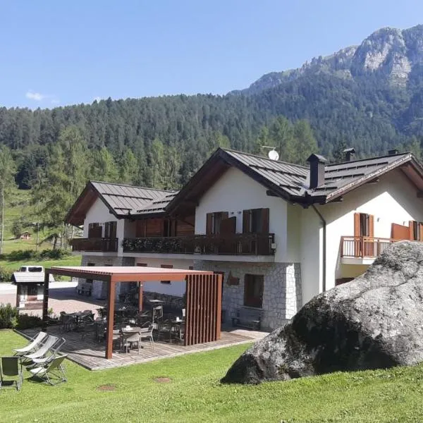 Albergo Chalet Abete Rosso, hotel in Castello Tesino