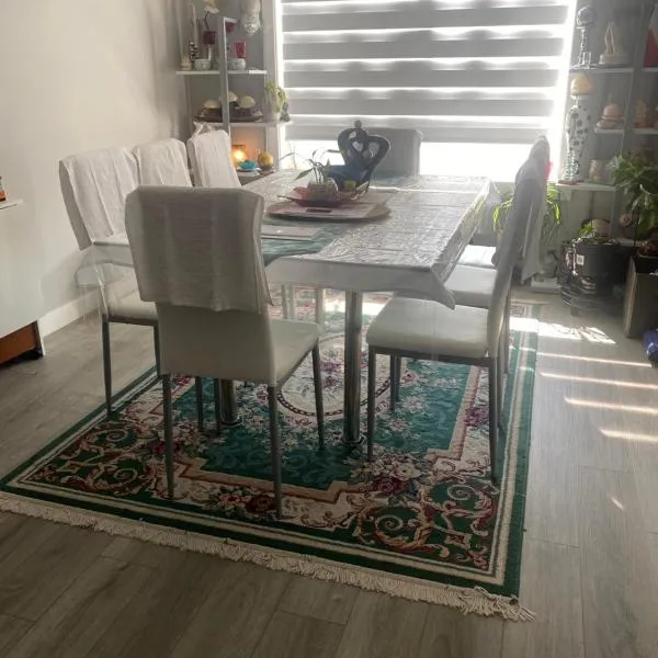 Empress moment place #602, ξενοδοχείο στο Κάλγκαρι