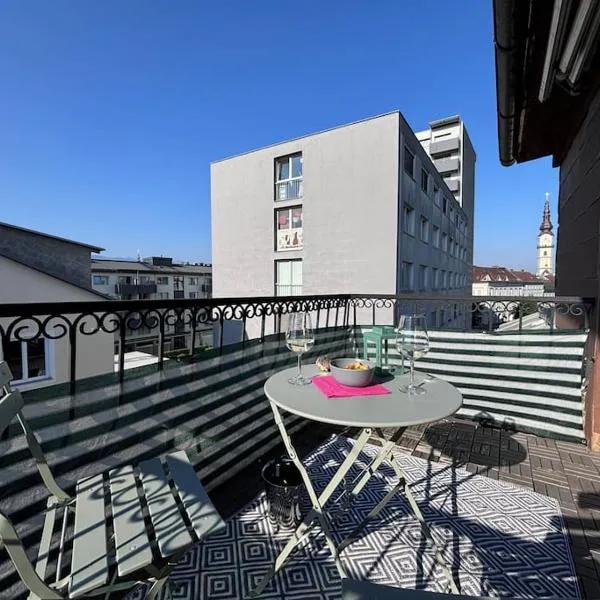 Feine 2-Zimmer Dachgeschoßwohnung、クラーゲンフルトのホテル