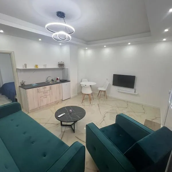 JS apartmani, hotel v destinaci Nikšič