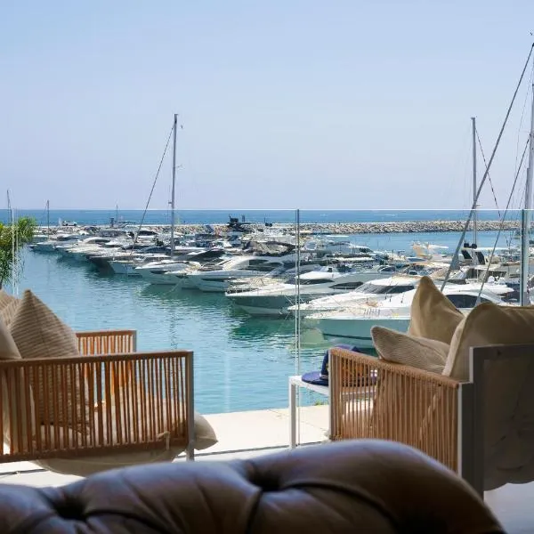 241 Puerto Banus Marbella Front Line, hotel in Marbella