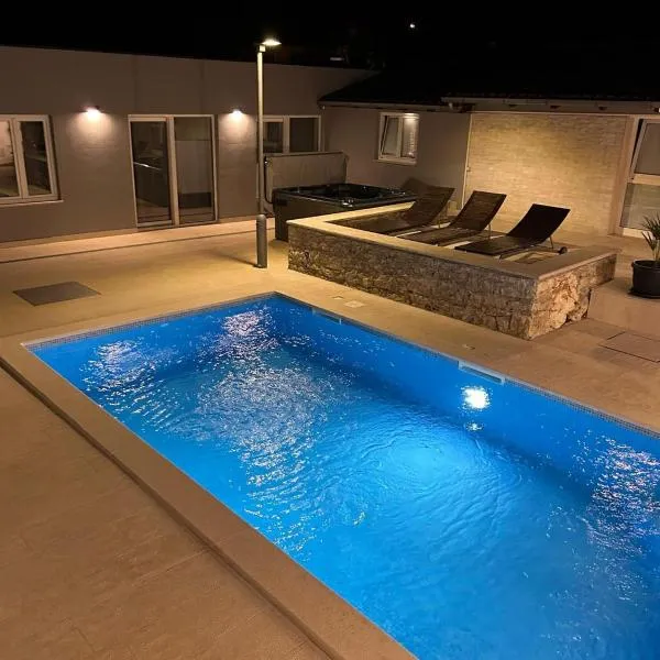 Residence Monte Magno, hotel v destinaci Pula