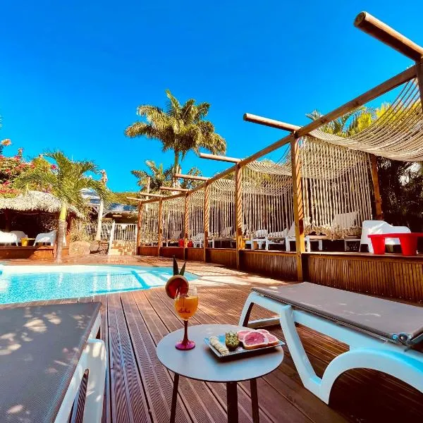 Tropicana Suites, hotel v destinaci Deshaies