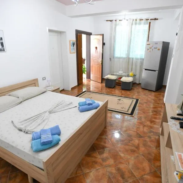 Guest House Flowers, hotel em Berati