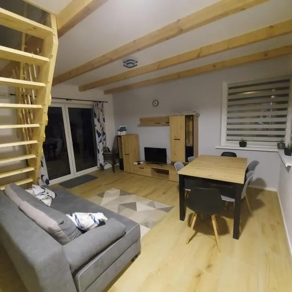 Leszczynka, hôtel à Szarocin