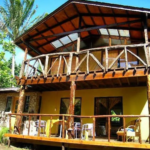 Cabañas mirador de Tahai, hôtel à Hanga Roa