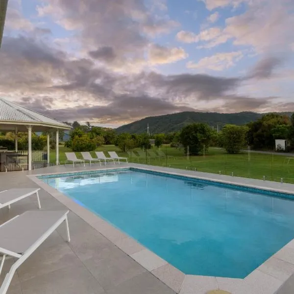 The Hampton Lodge with private pool on 25 acres, hôtel à Port Douglas