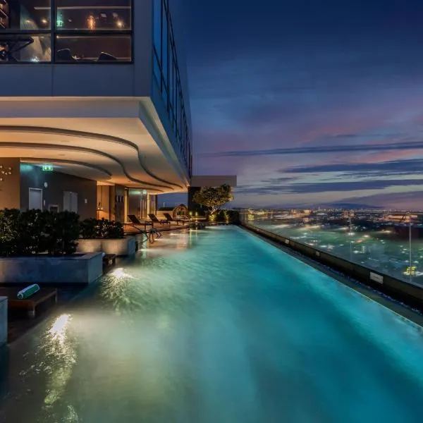 Holiday Inn & Suites Rayong City Centre by IHG, hotel em Rayong