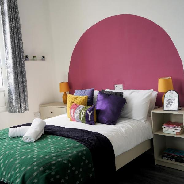 Bright and Spacious Studio in Central Birmingham, Birmingham